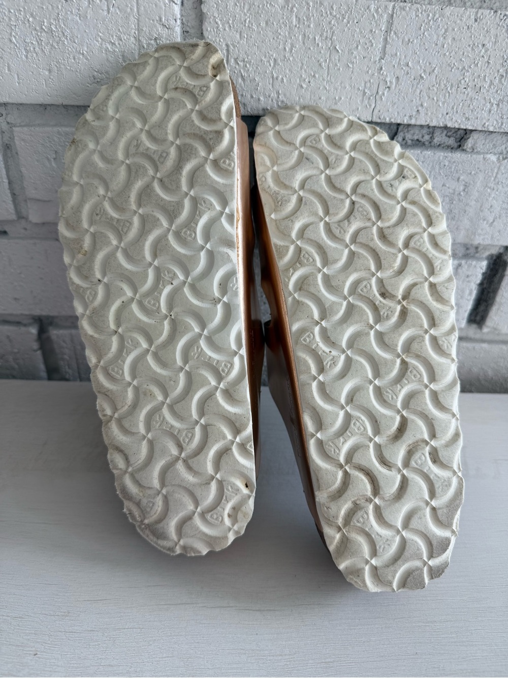 Birkenstock Arizona Metallic Bronze Rose Gold Double Strap Sandals EU 37 Narrow - Picture 7 of 8